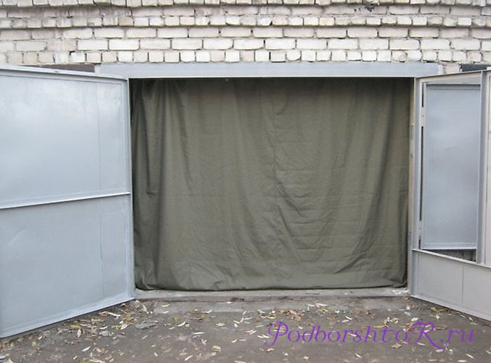 Как правильно выбрать и изготовить брезентовые шторы в гараж