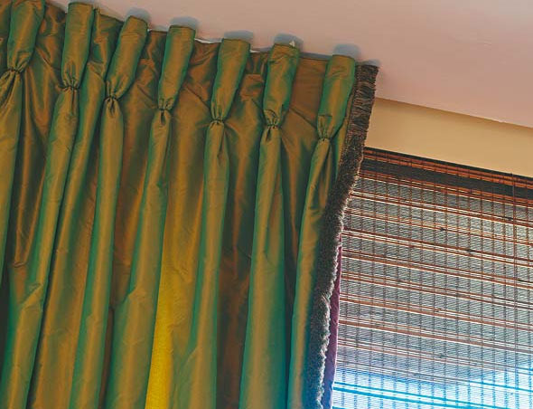 Хозяйкам на заметку: как повесить шторы на шторной ленте