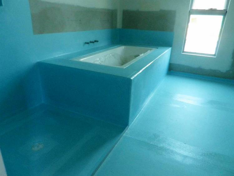 Гидроизоляция ванной комнаты под плитку: что лучше выбрать