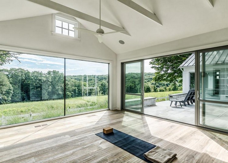 Панорамные окна в интерьере: простор в доме и варианты обрамления и использования в дизайне квартиры (47 фото)
