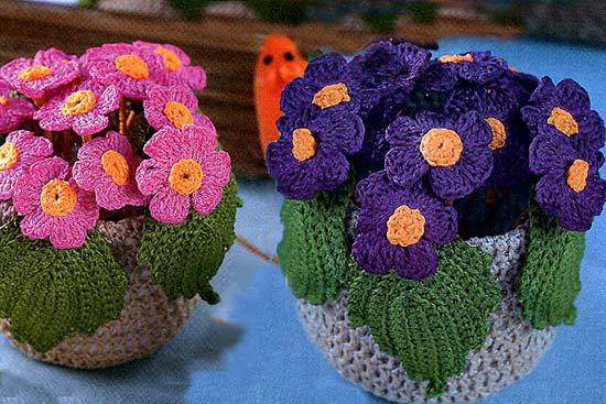 Вязание для дома — цветы в горшочке крючком 