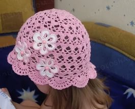Ажурная шапочка для девочки крючком