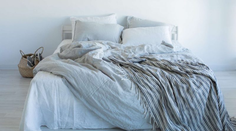 Какое постельное белье выбрать для использования без покрывала?