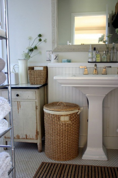 Идеи для организации хранения вещей в ванной комнате (25 фото)