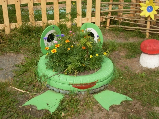 Лягушка из шин своими руками для сада: как сделать с фото и видео