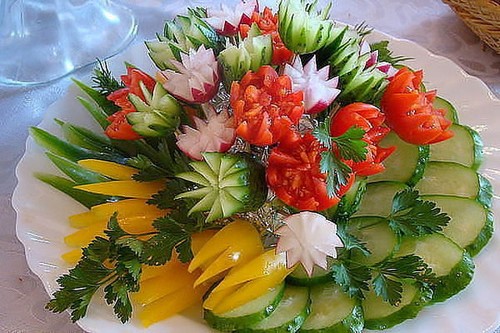 Композиции из овощей и фруктов своими руками: фото даров осени