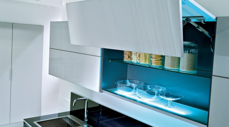 Отсутствие фурнитуры на кухонных шкафчиках: «за» и «против»