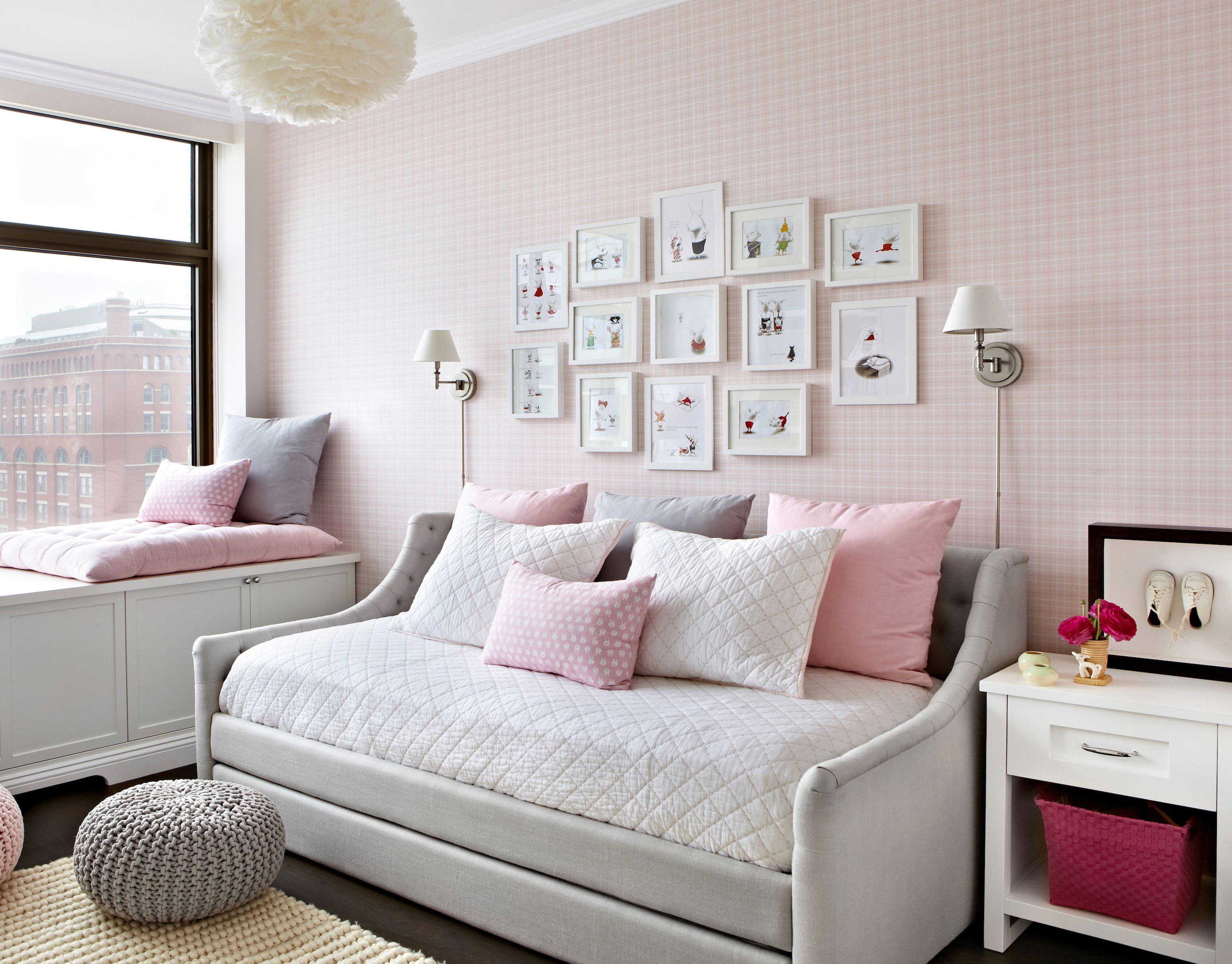 Увеличим пространство: 5 лучших цветов для маленькой комнаты