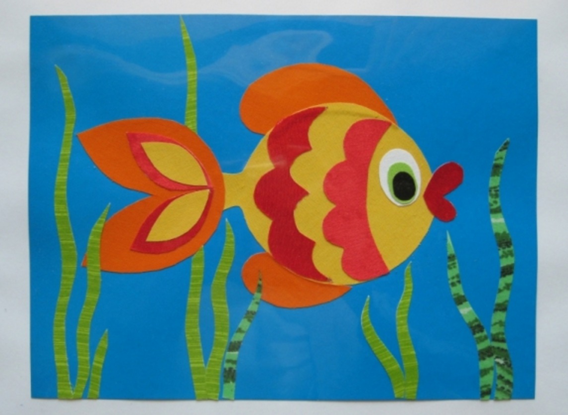 Рыбка из бумаги аквариум. Поделка рыбка. Аппликация рыба. Аппликации для детей. Аппликация рыбка из цветной бумаги.
