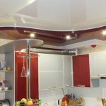 Как выбрать натяжной потолок для кухни?