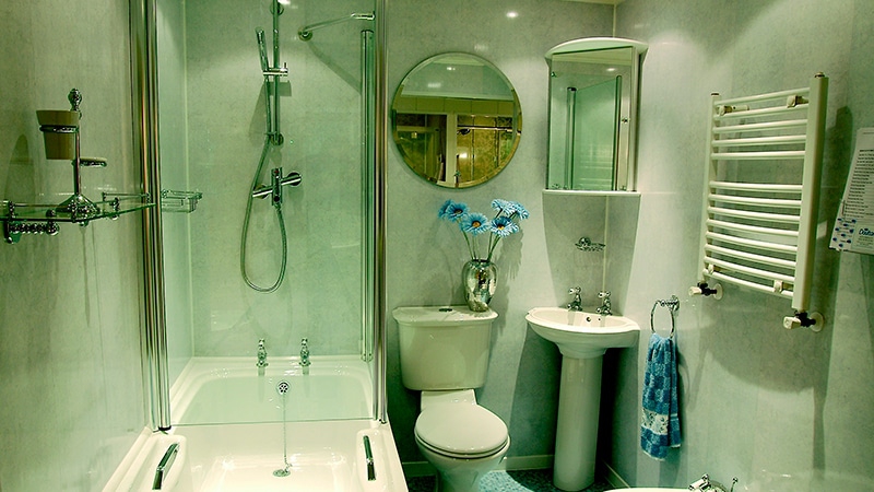 Пластиковые панели для ванной: фото варианты ремонта