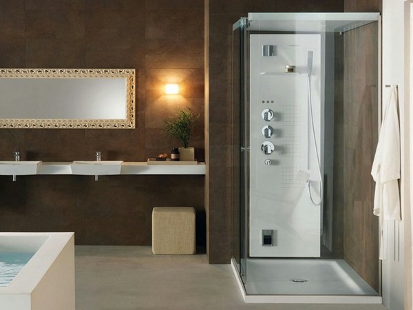 Душевая кабина с низким поддоном – оптимальное решение для небольших ванных комнат