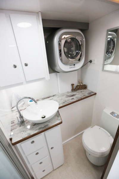Настенные стиральные машины – отличное решение для маленькой ванной