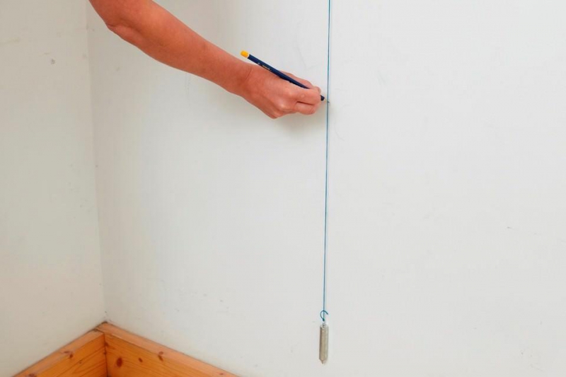 Шпаклевка стен своими руками под обои видео: финишная, как правильно шпаклевать, какая лучше для стен, какую выбрать, обои на штукатурку, видео