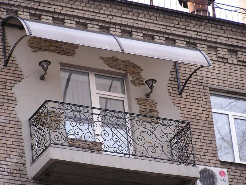Балкон в частном доме: основные моменты, которые нужно учесть при обустройстве