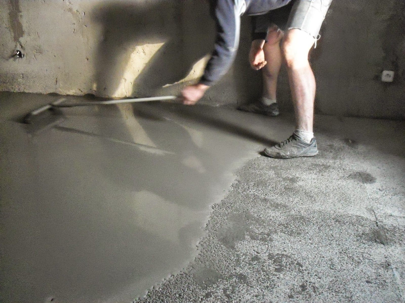 При какой температуре можно заливать бетонную стяжку