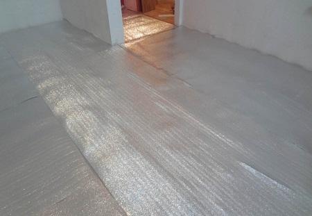 Какая подложка под линолеум лучше всего подходит для бетонного пола?