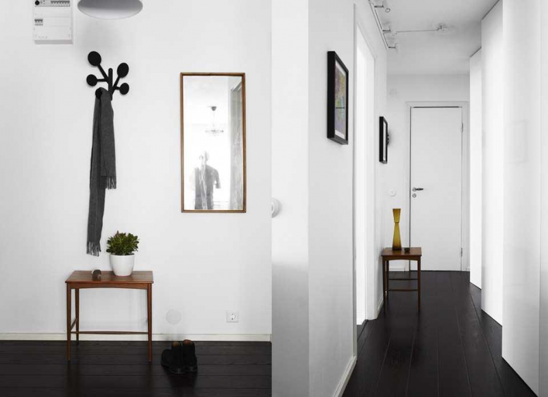 Обои в прихожую в квартире фото 2019: для коридора, дизайн, современные идеи интерьеров, модные, какими поклеить, варианты, жидкие в маленькой, видео