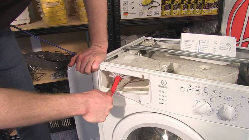 Почему стиральная машина не забирает стиральный порошок или кондиционер и что делать?