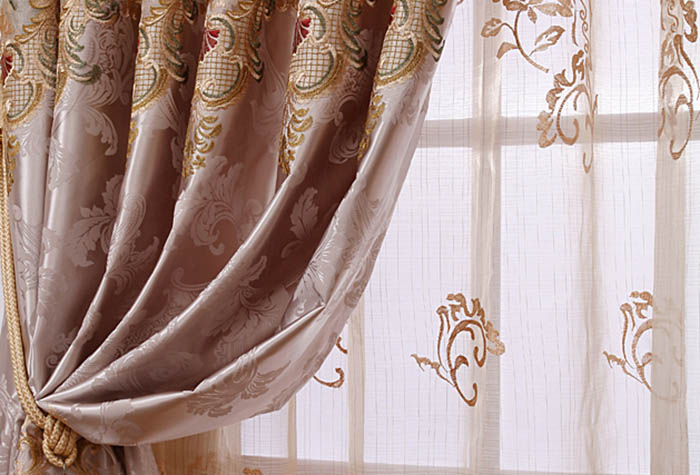 Готовые шторы для гостиной: плюсы и минусы
