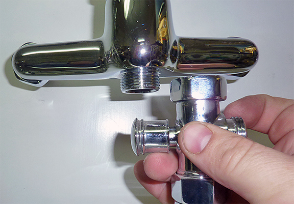 Переключатель «Ванна-душ» – разновидности и ремонт