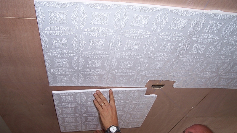 Плитка потолочная из пенополистирола без швов: фото инструкция монтажа