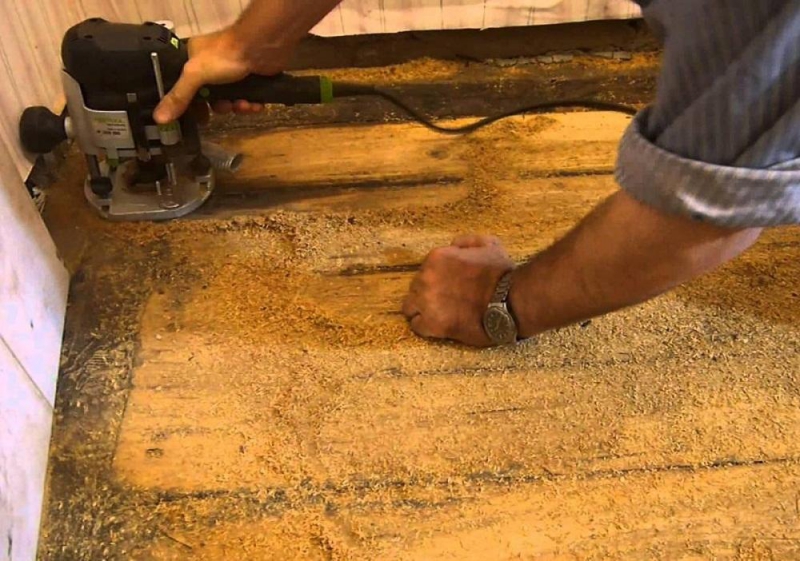 Как выровнять деревянный пол под ламинат: выравнивание своими руками фанерой, старый чем лучше, ДВП и шпаклевка
