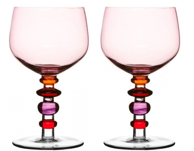 Чем отличаются бокалы для красного и белого вина?