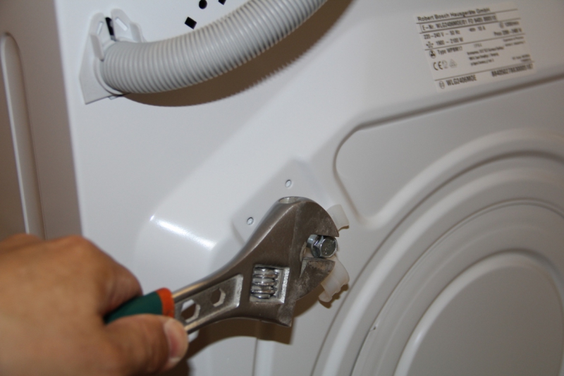 Установка стиральной машины: выбор места и особенности подключения