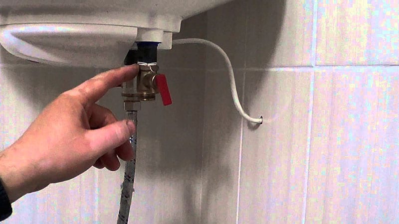 Как слить воду с бойлера: видео инструкция