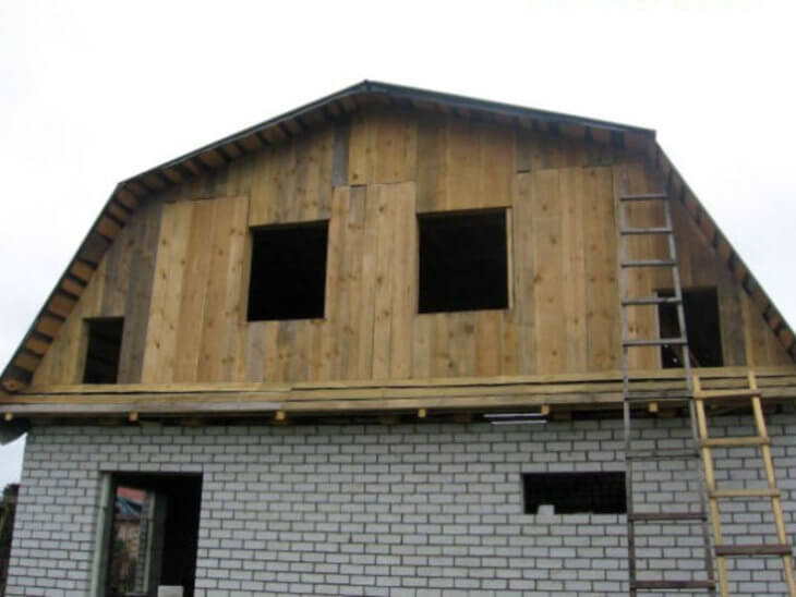 Строительство фронтона деревянного дома