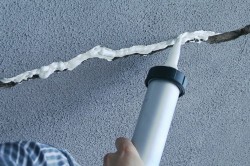 Устраняем трещины на потолке после ремонта самостоятельно