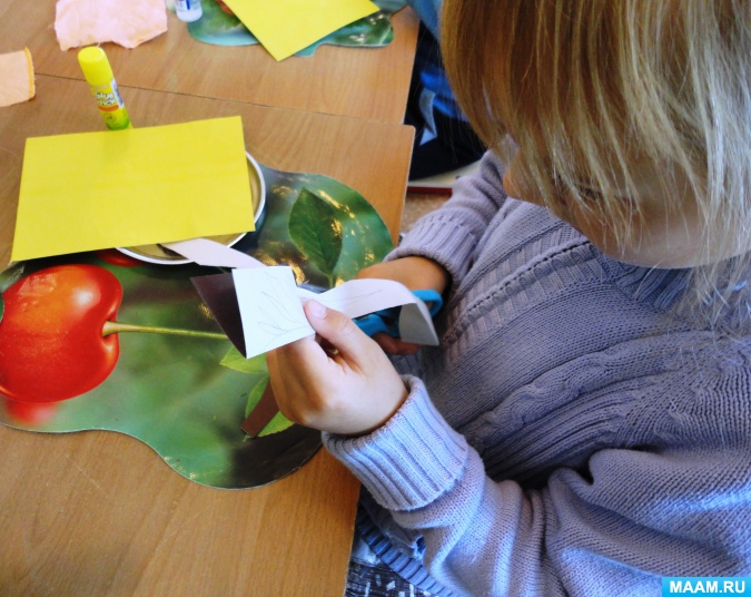 Аппликация из бумаги на тему осень: как сделать с ребенком 1-4 класса