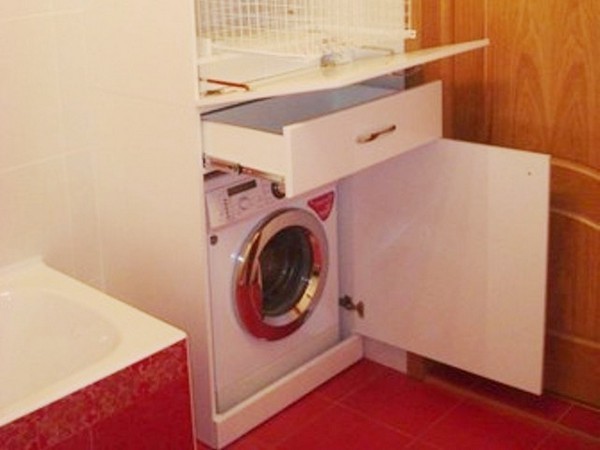 Шкаф под стиральную машину в ванной