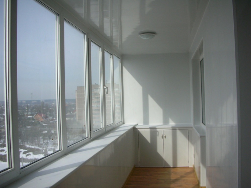 Как застеклить балкон своими руками: пошаговая инструкция (видео и фото) 