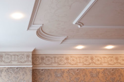 Как сделать красивый потолок: линкруст, жидкие обои, ткань		