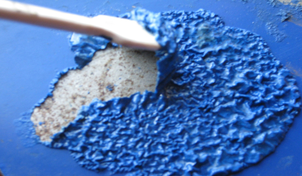 				Как быстро и эффективно снять старый слой краски со стен