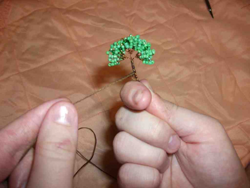 Мастер-класс по бонсай из бисера своими руками: схема плетения дерева с фото и видео
