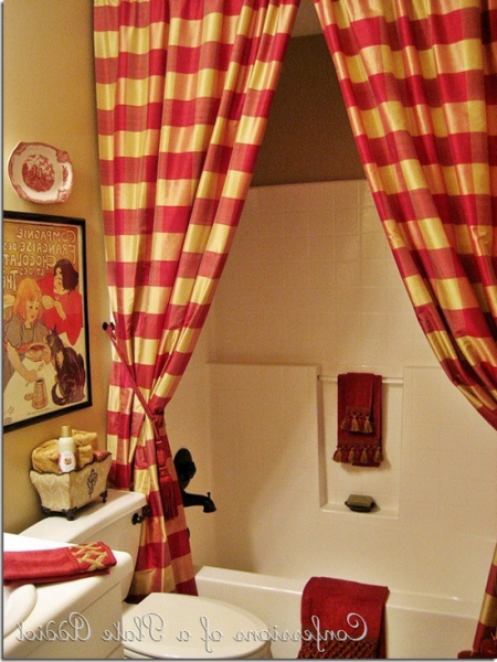 Выбираем элитные шторы для ванной комнаты