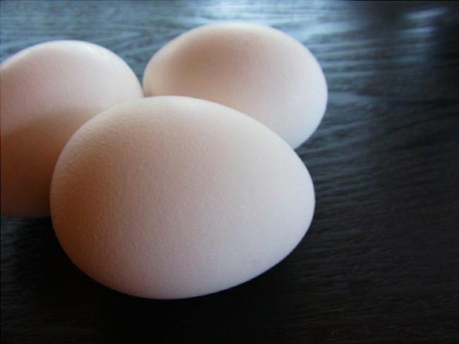 Как правильно варить яйца, чтоб они легко чистились