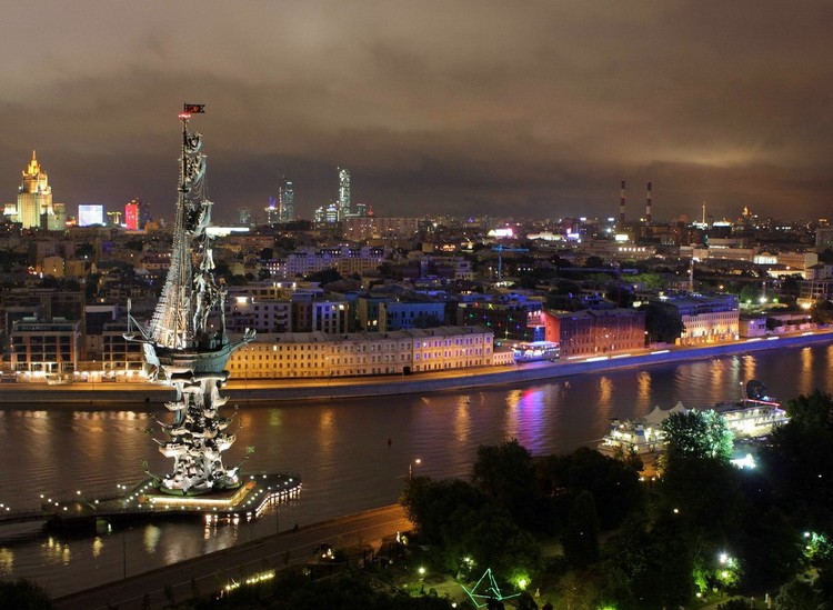 Фотообои «Ночной город» в интерьере: Лондон, Париж, Нью-Йорк + Москва и Санкт-Петербург (70 фото)