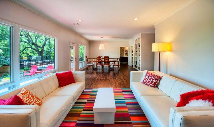 Яркий ковер в интерьере: как легко и просто привнести красок в вашу квартиру (37 фото)