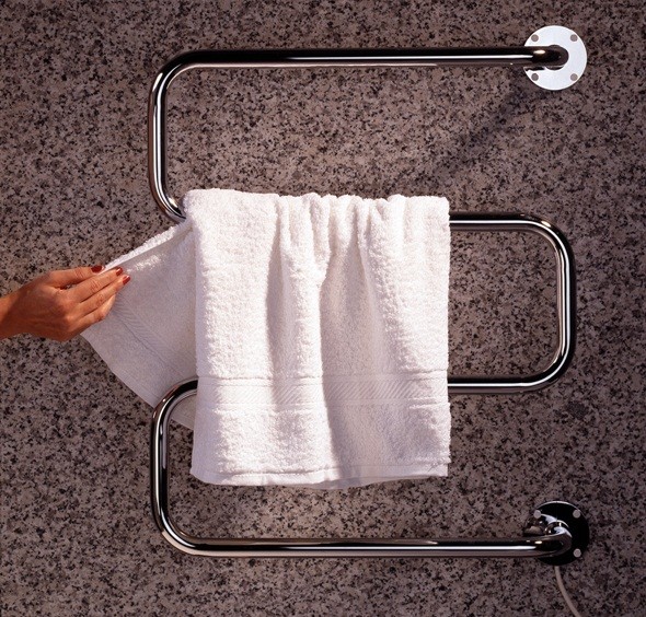 Спустить из полотенцесушителя воздух можно с помощью «крана Маевского»