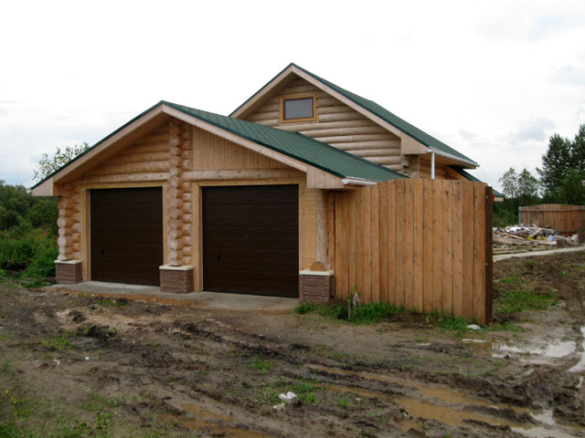 Деревянный гараж: строительство своими руками