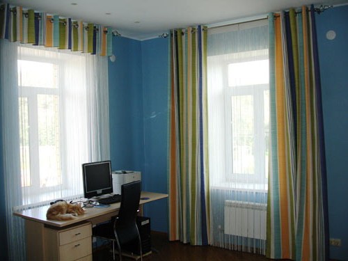Как выбрать шторы для низких потолков и визуально сделать комнату выше