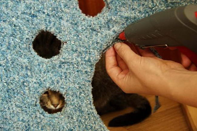 Игровой домик для кошек с когтеточкой своими руками