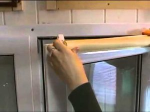 Правила установки рольштор на пластиковые окна