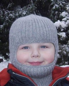 Шапка-шлем для мальчика с помпоном: мастер-класс с фото и видео