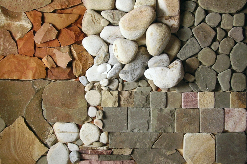 				Облицовка стен диким камнем — шикарный вариант