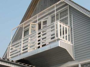 Строительство балкона на даче своими руками